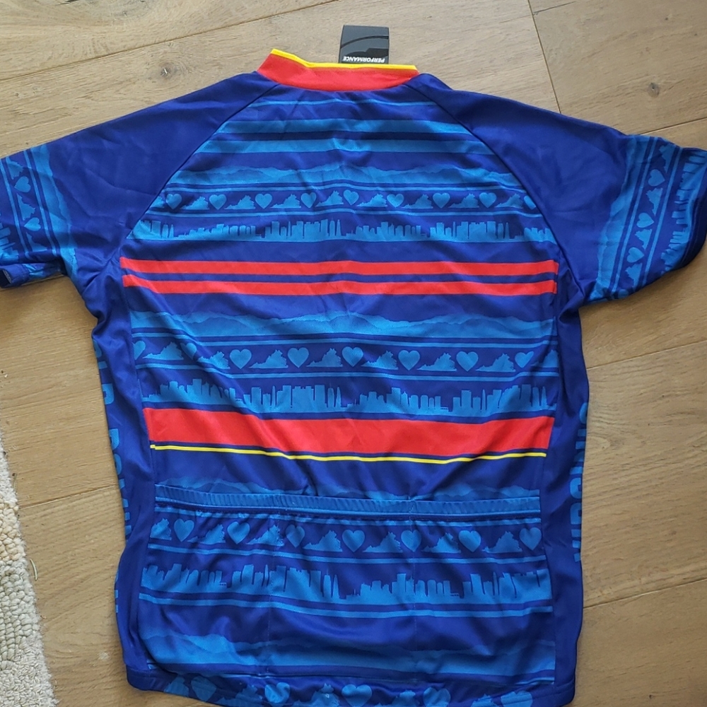 Cycling jersey. Zip front.